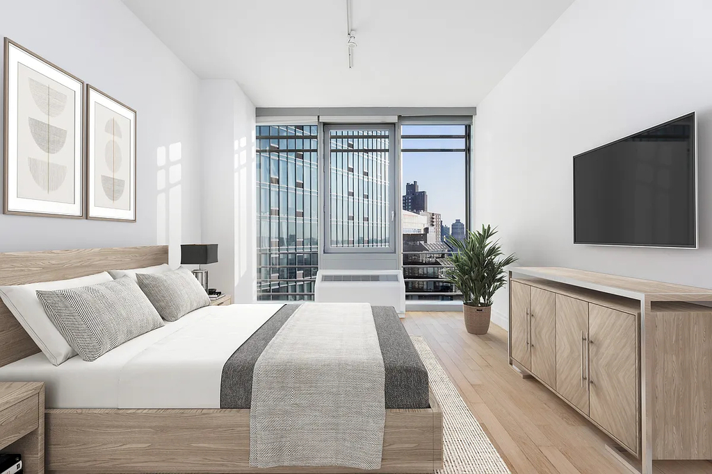 554 West 54th Street - Photo 3