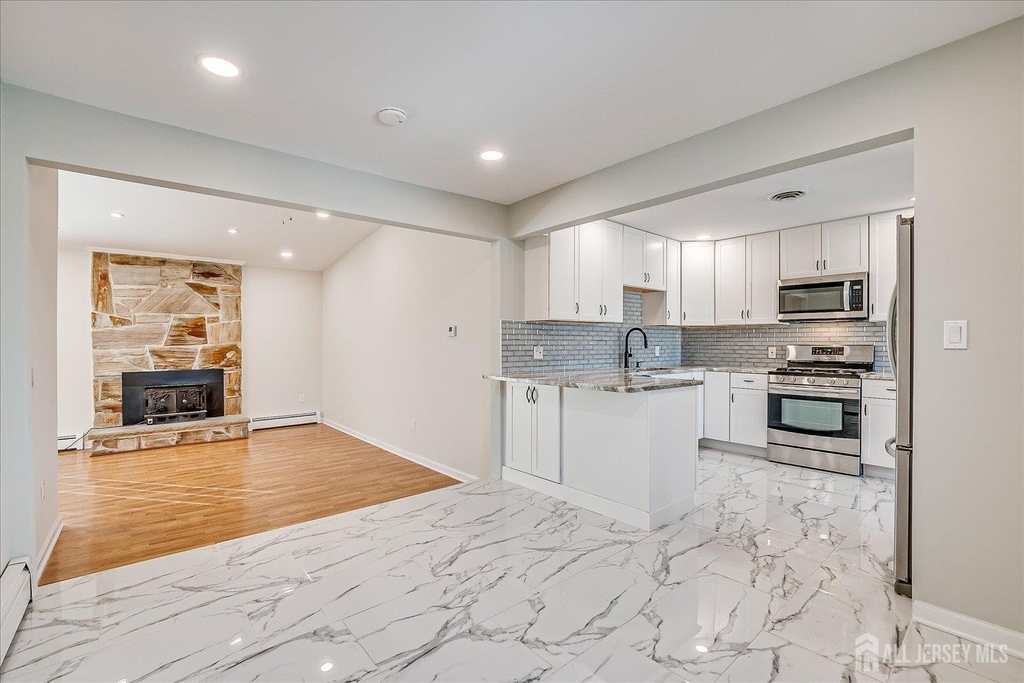 145 Somerset Avenue - Photo 11