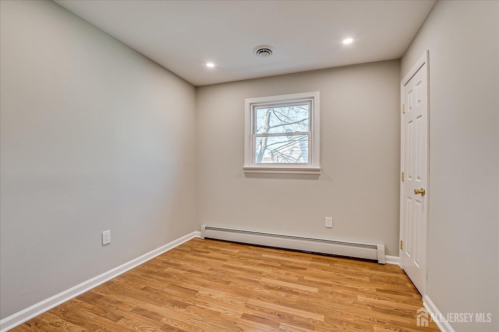 145 Somerset Avenue - Photo 22