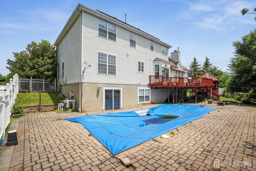 10 Crestwood Street - Photo 14