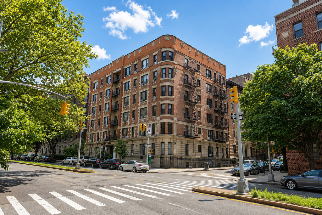 660 Riverside Drive - Photo 4