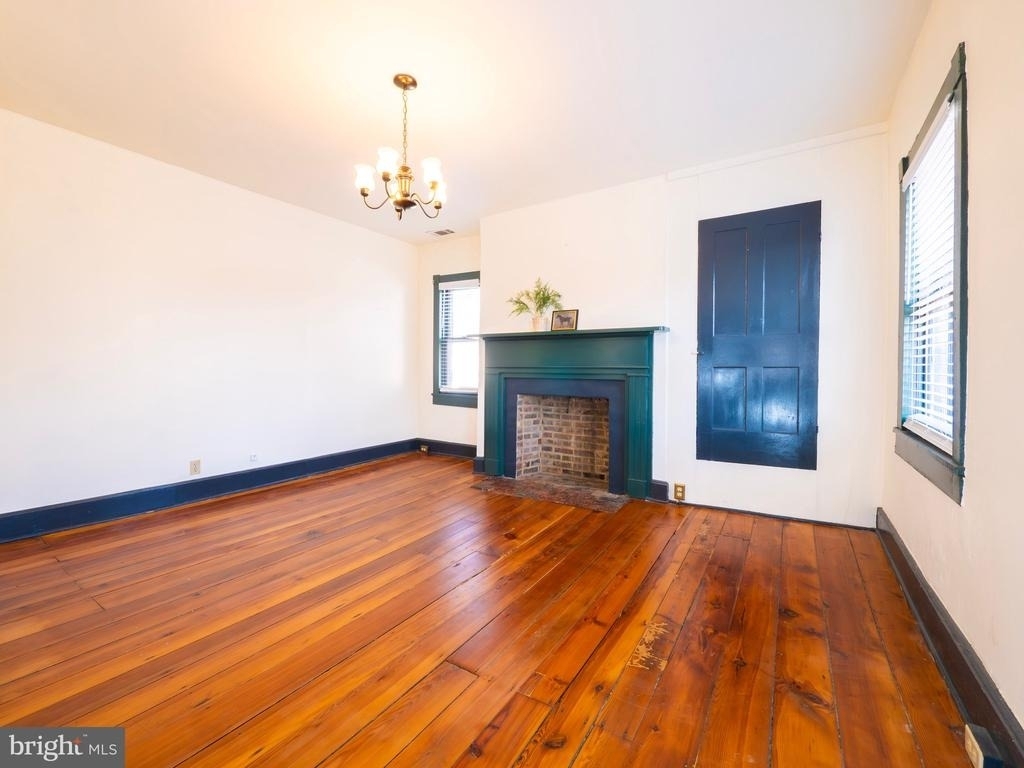 703 S Loudoun Street - Photo 20