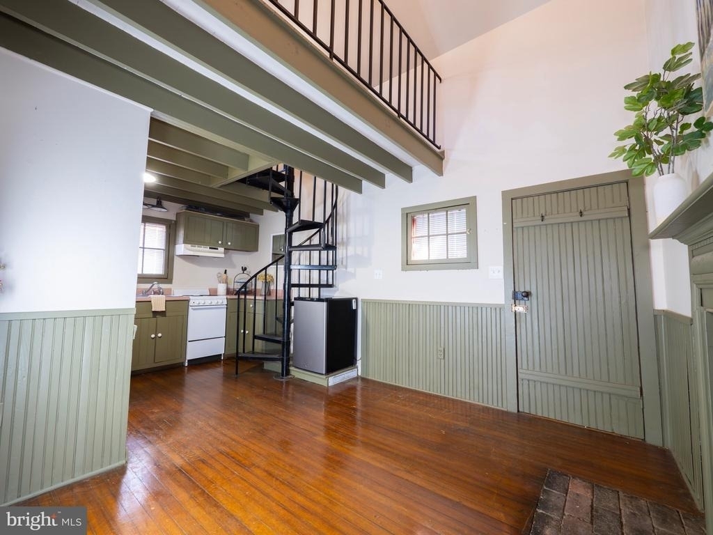 703 S Loudoun Street - Photo 31