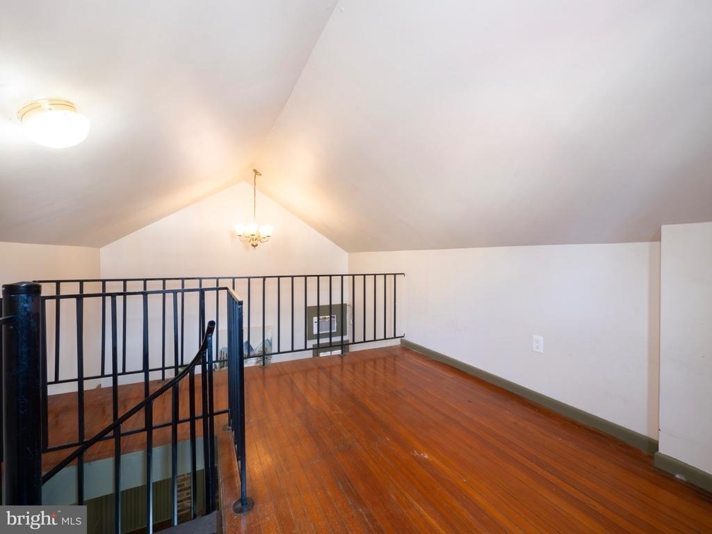 703 S Loudoun Street - Photo 36
