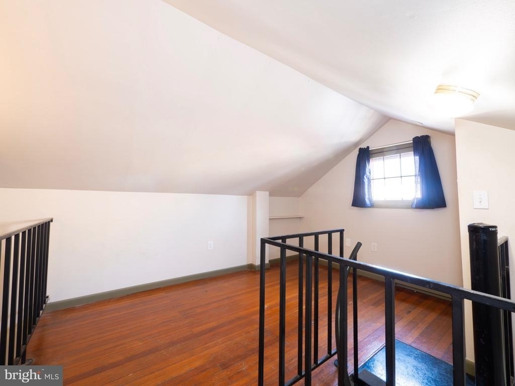 703 S Loudoun Street - Photo 35