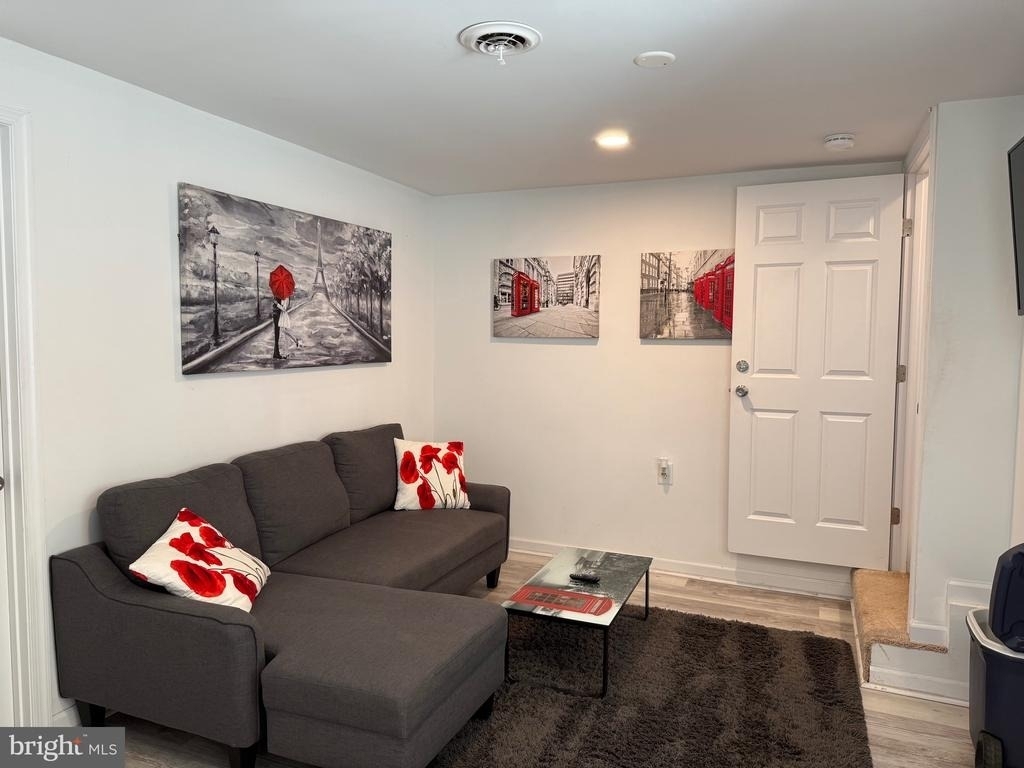 15609 Heth Drive - Photo 8