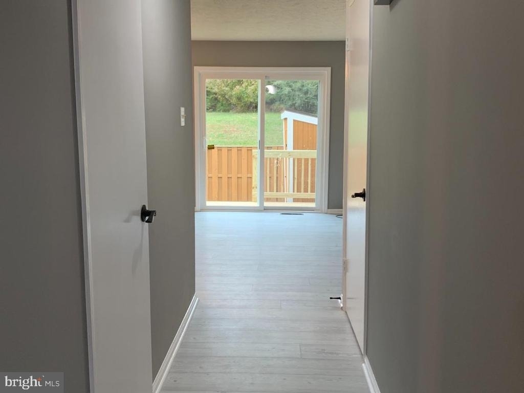 8262 Vernon Street - Photo 11