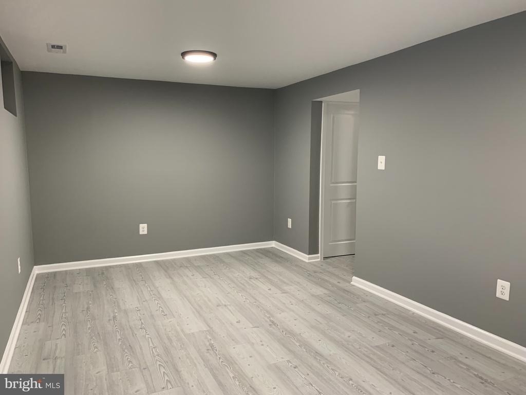 8262 Vernon Street - Photo 17