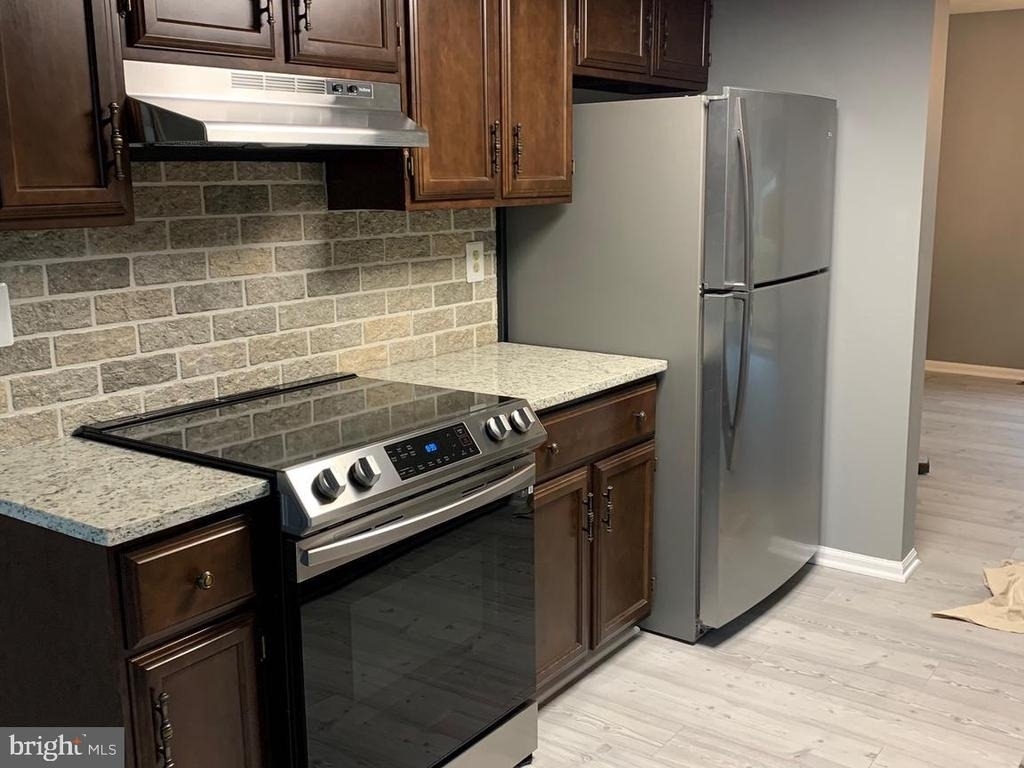8262 Vernon Street - Photo 3