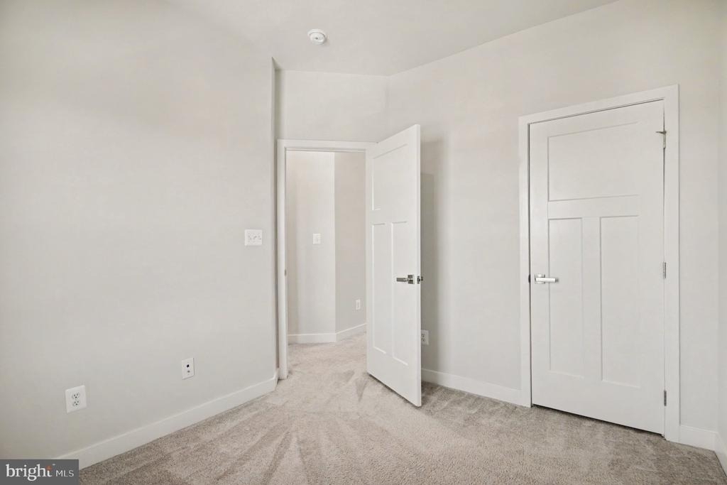 18143 Red Mulberry Road - Photo 17