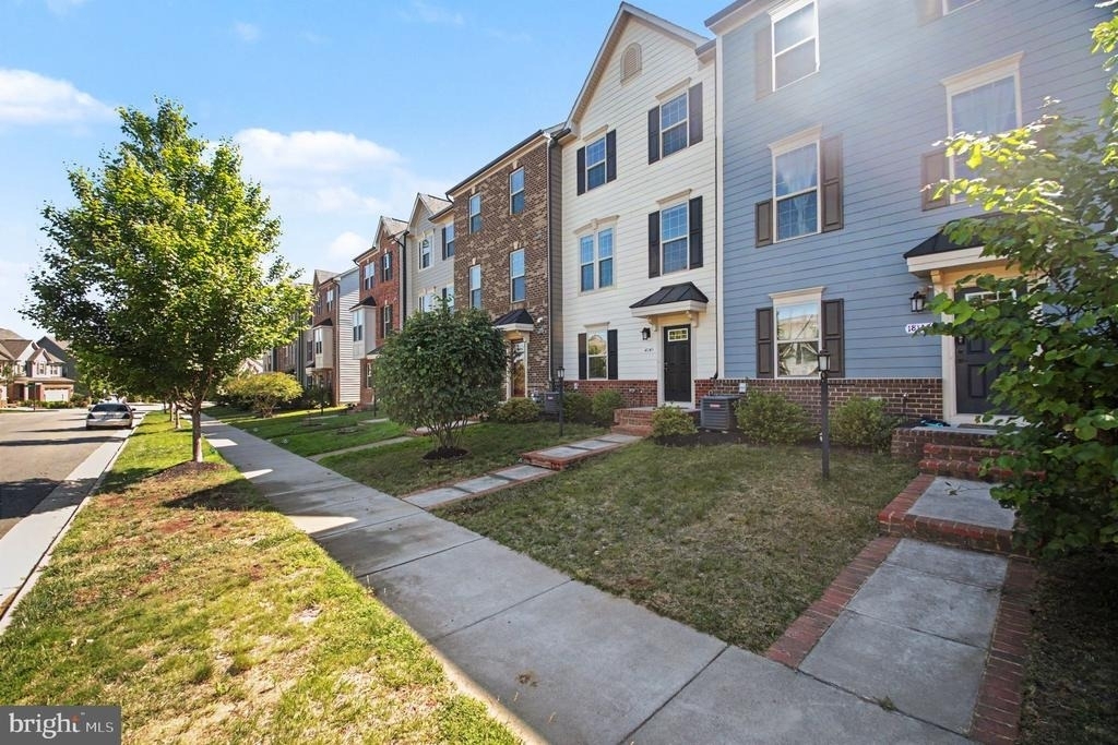 18143 Red Mulberry Road - Photo 2
