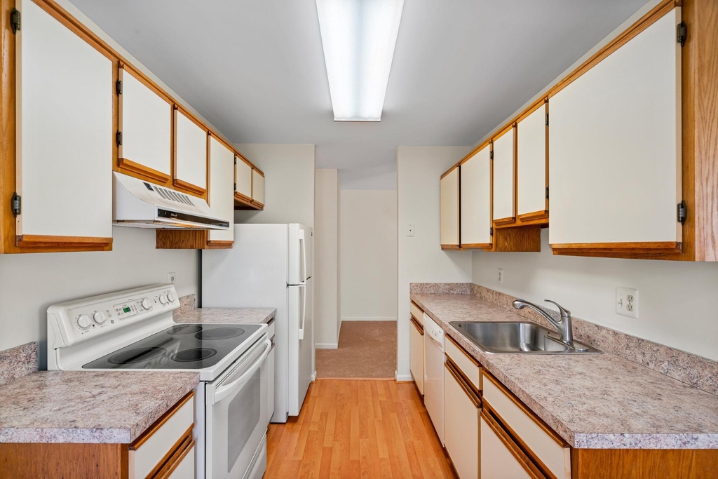 9555 Battery Heights Boulevard - Photo 8