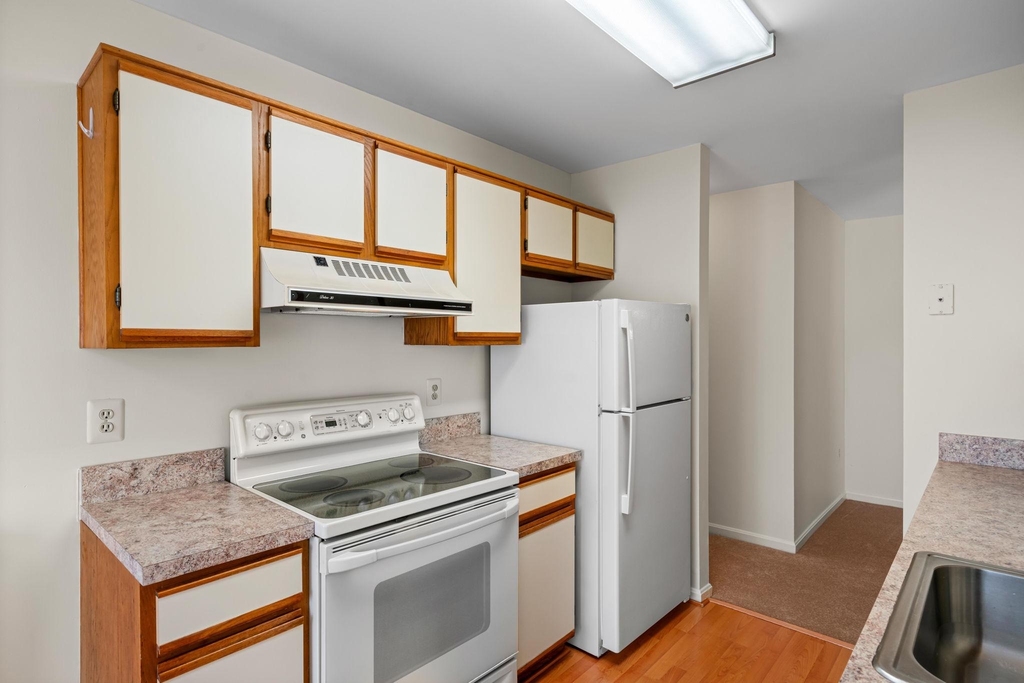 9555 Battery Heights Boulevard - Photo 10