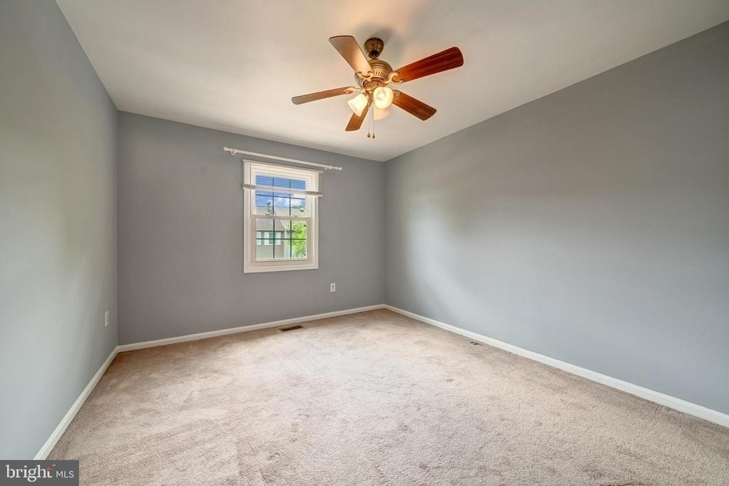 8593 Burlington Court - Photo 22