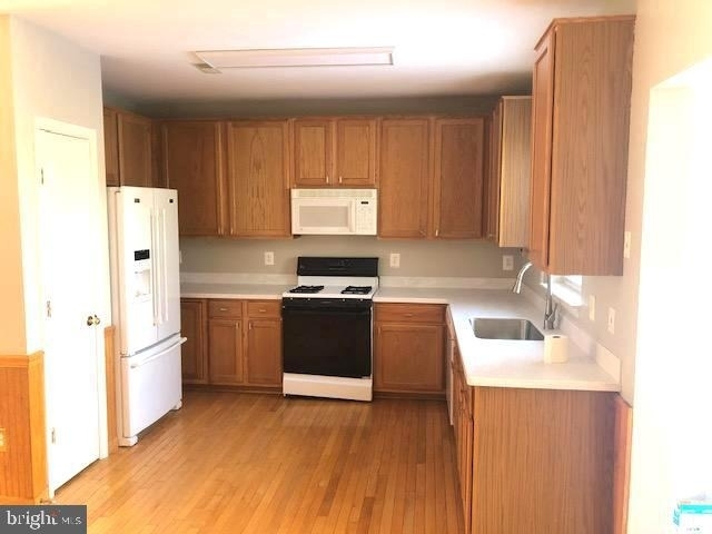 43046 Francis Square - Photo 29