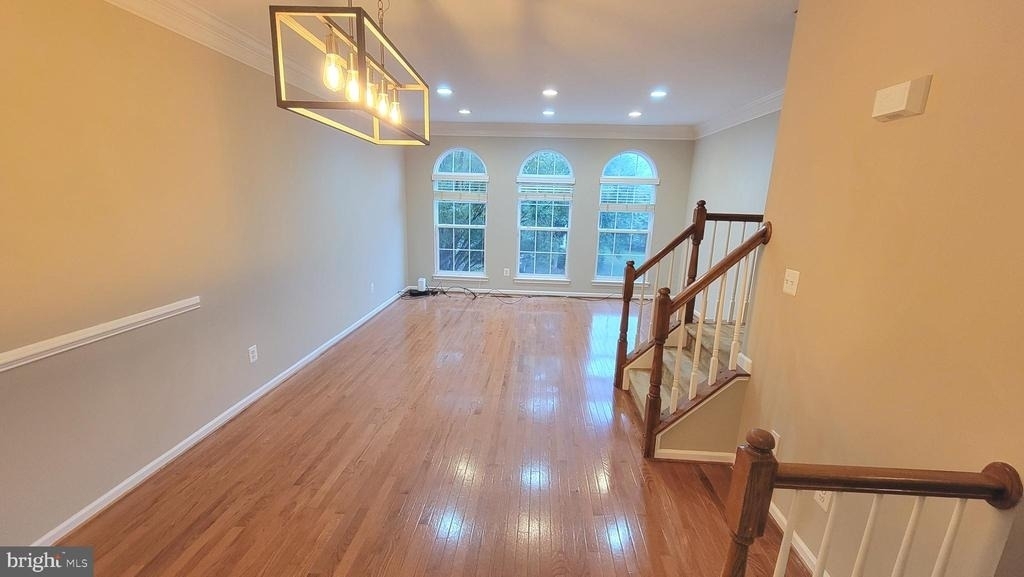 20479 Greymont Terrace - Photo 5