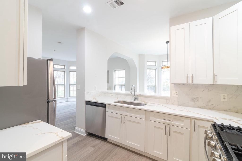 21174 Domain Terrace - Photo 11