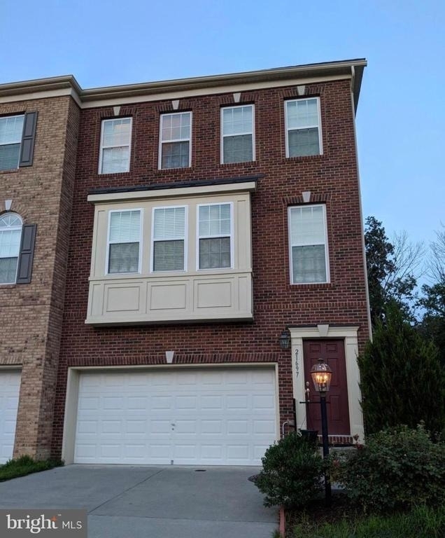 21697 Loganberry Terrace - Photo 0