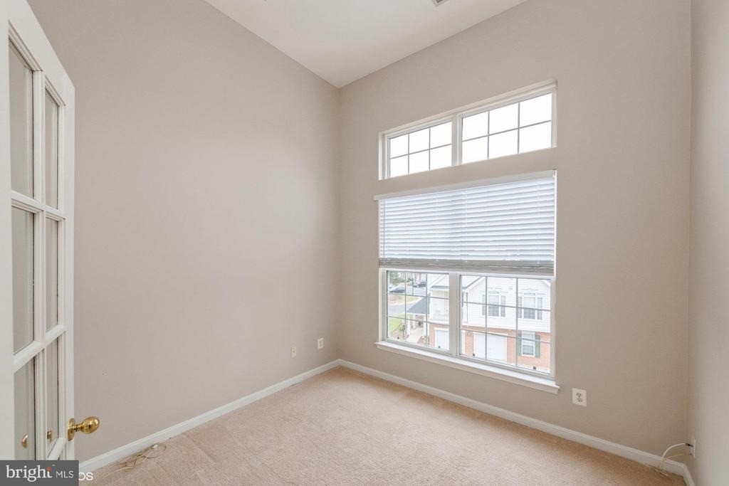 25340 Lake Mist Square - Photo 28