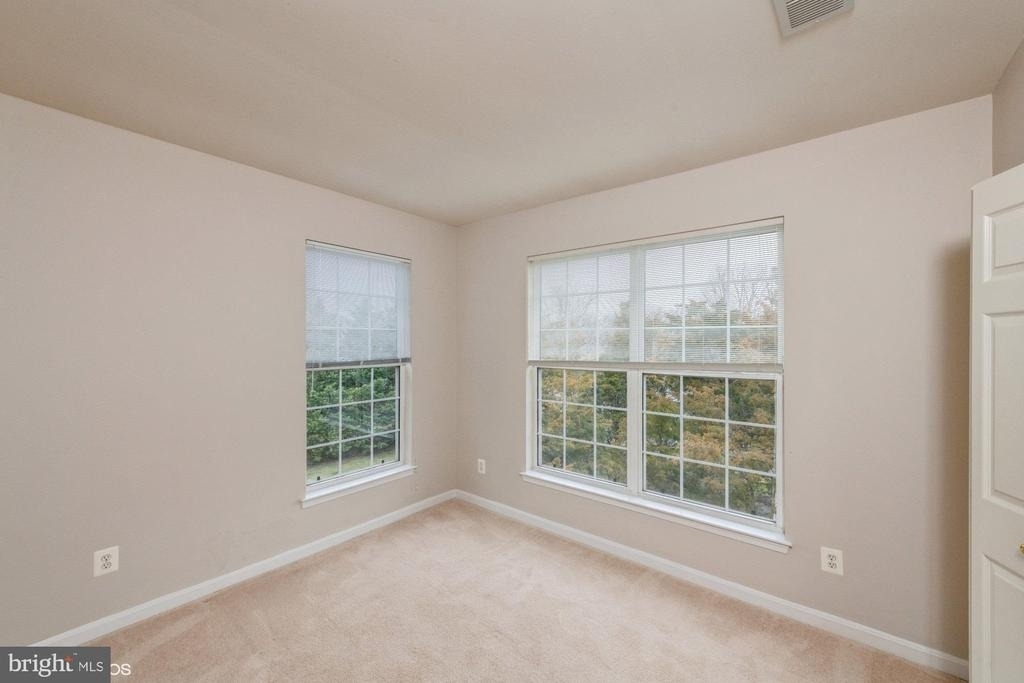 25340 Lake Mist Square - Photo 16
