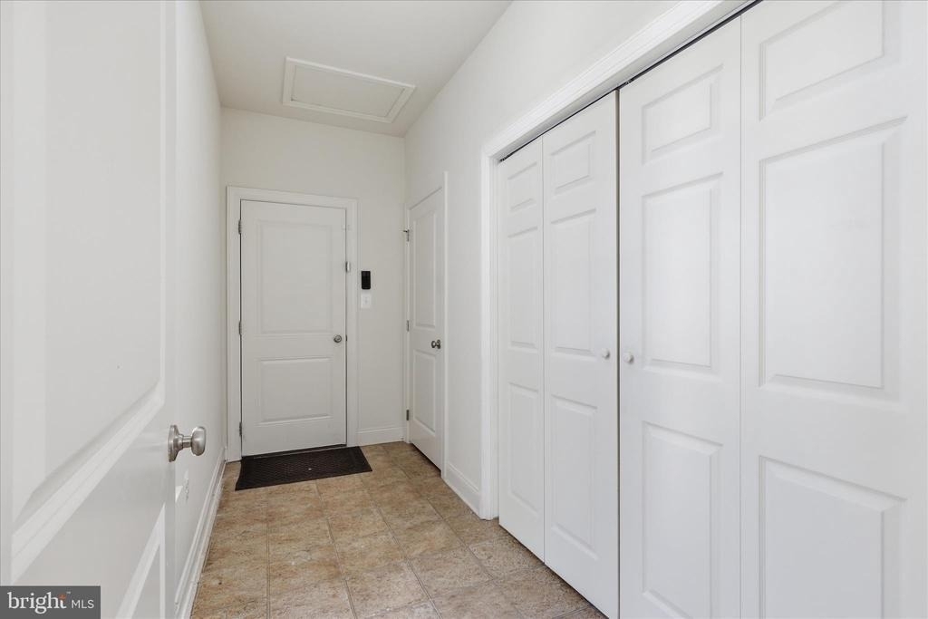 23359 Bymes Mill Terrace - Photo 9
