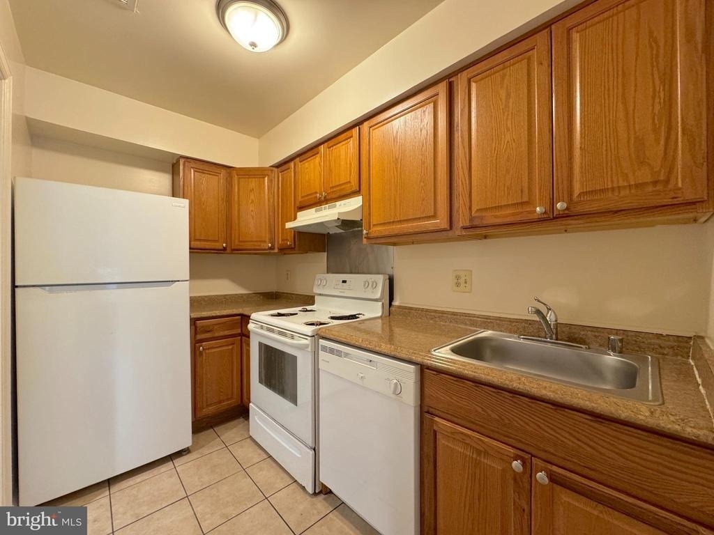 9773 Hagel Circle - Photo 7