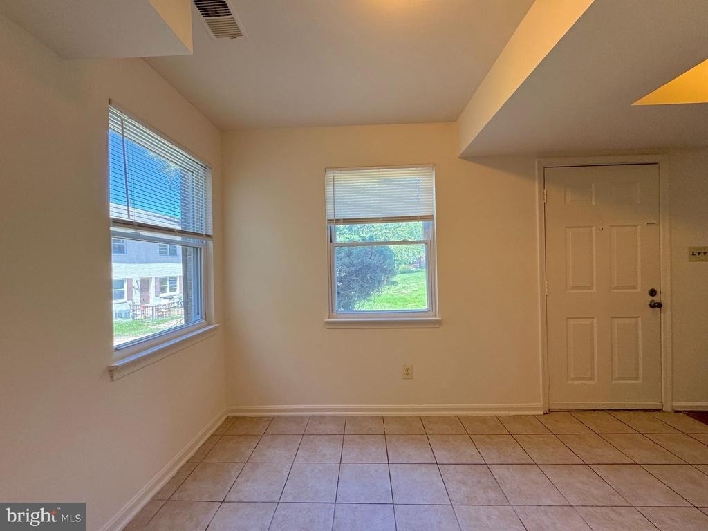 9773 Hagel Circle - Photo 6