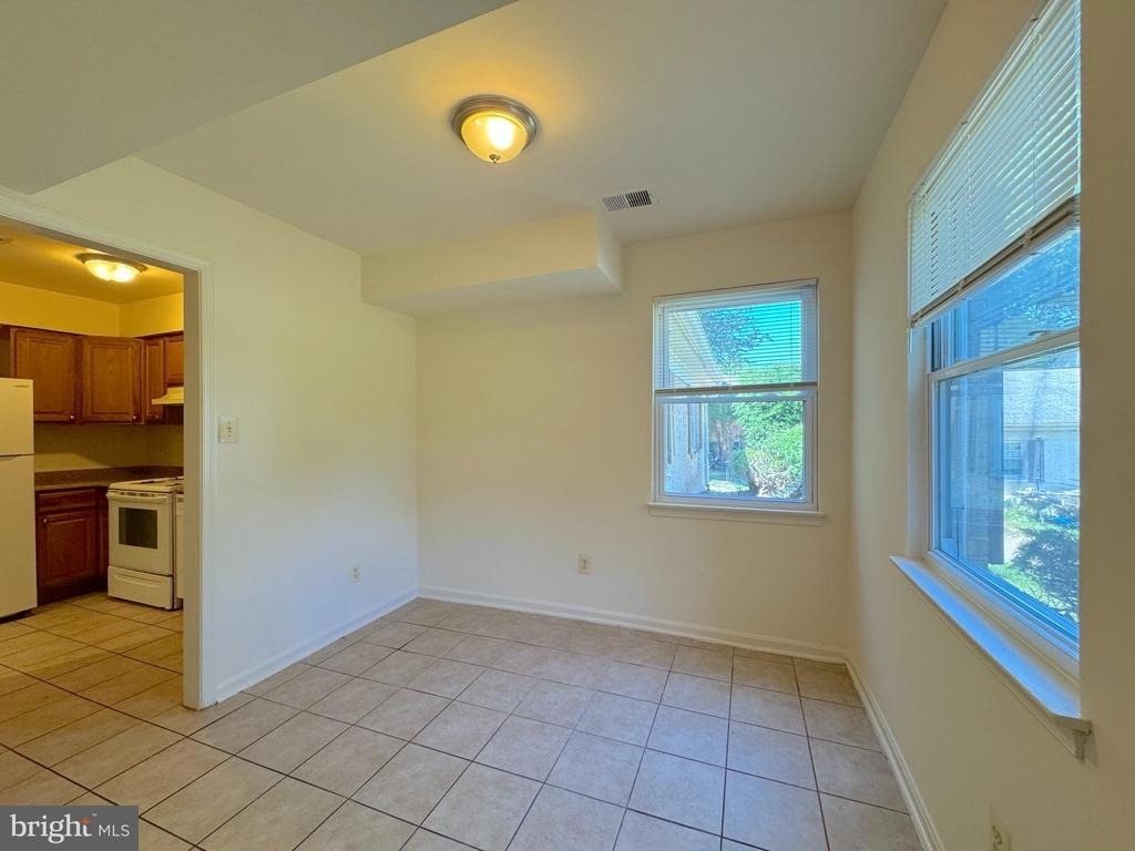 9773 Hagel Circle - Photo 5
