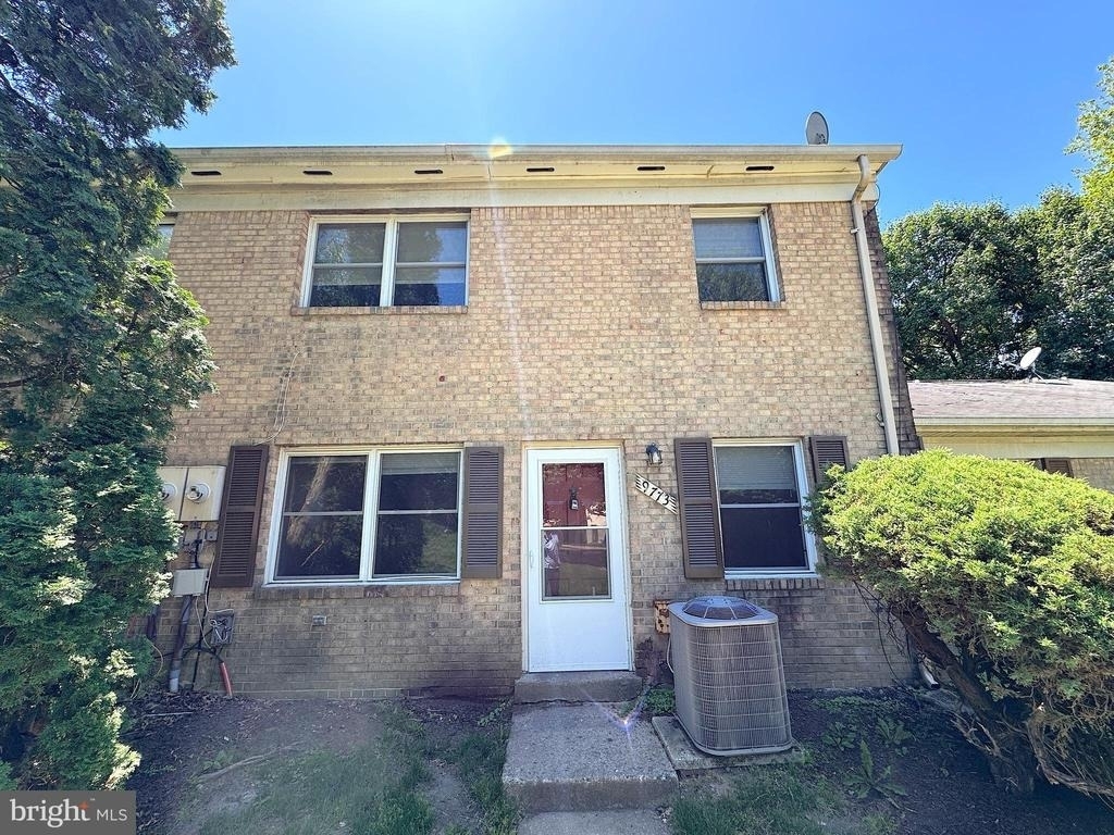 9773 Hagel Circle - Photo 0