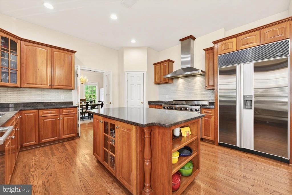 9860 Palace Green Way - Photo 16
