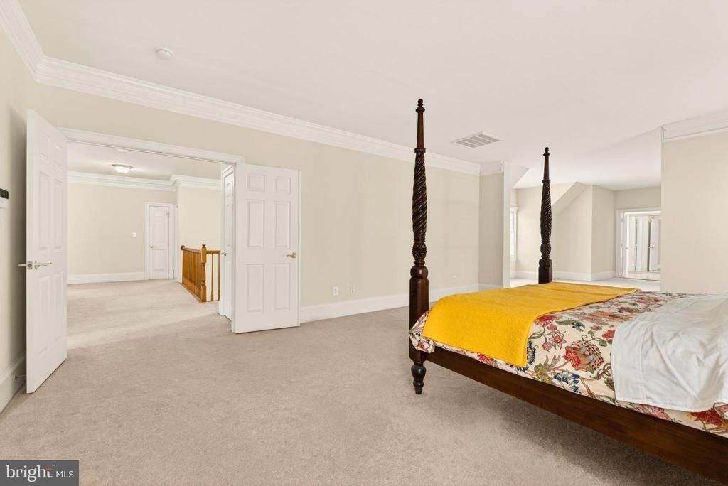 9860 Palace Green Way - Photo 27
