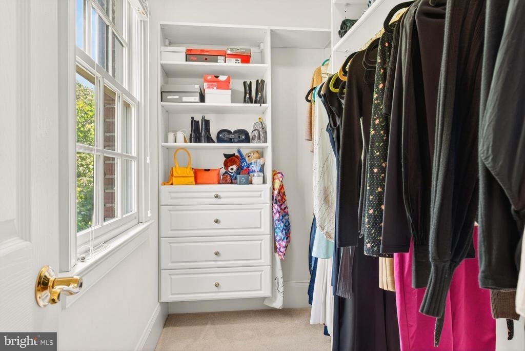 9860 Palace Green Way - Photo 38