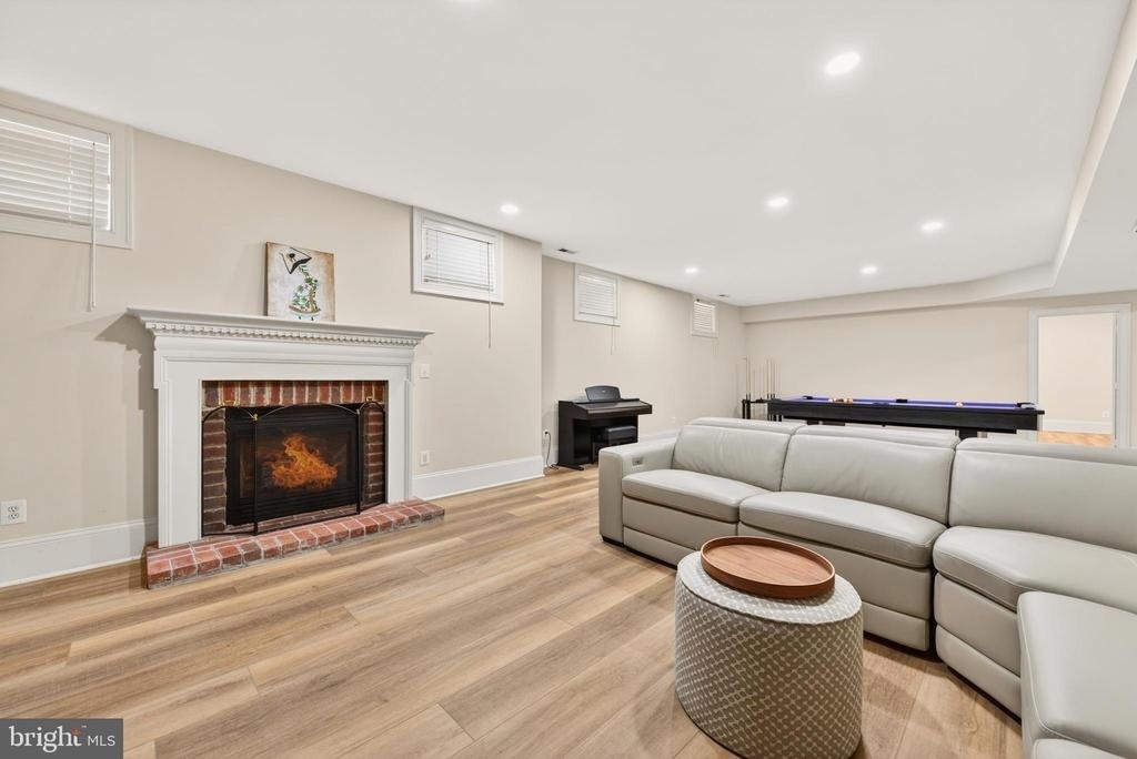 9860 Palace Green Way - Photo 50