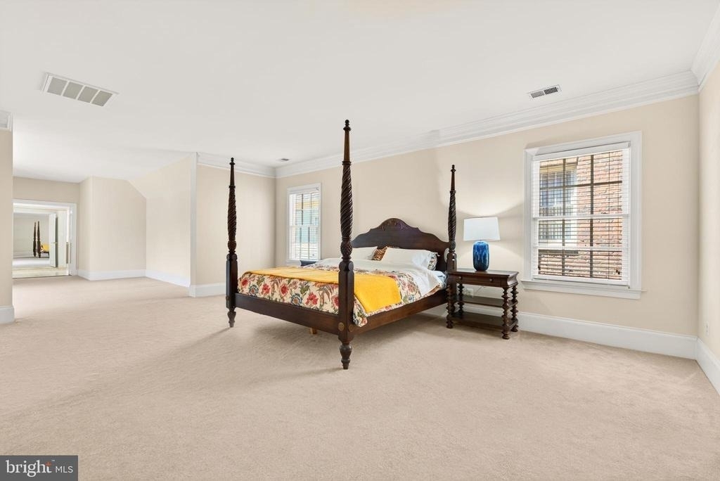 9860 Palace Green Way - Photo 28