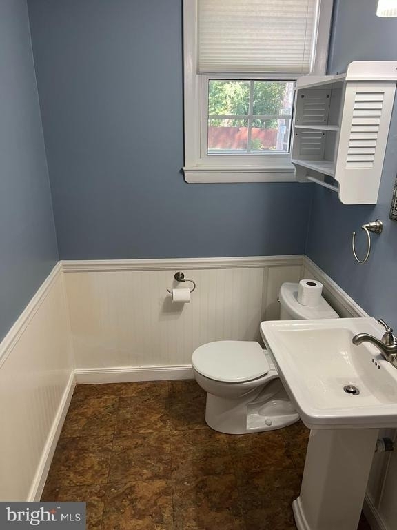 8407 W Boulevard Drive - Photo 12