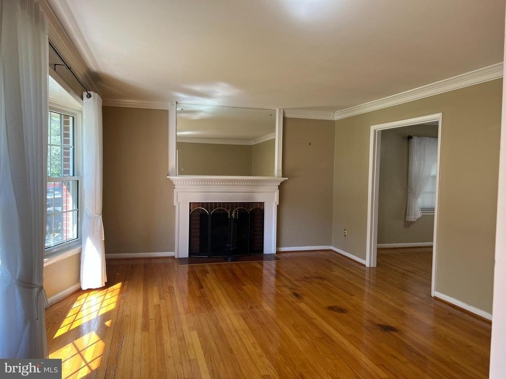 8407 W Boulevard Drive - Photo 3