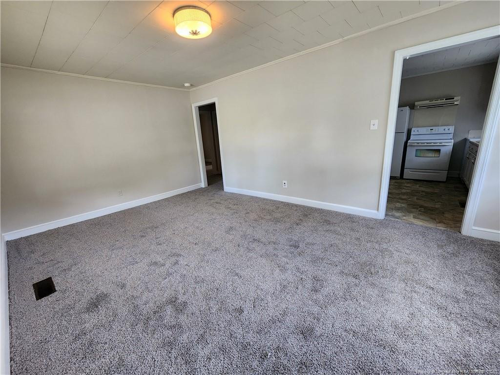 400 Roxie Avenue - Photo 7