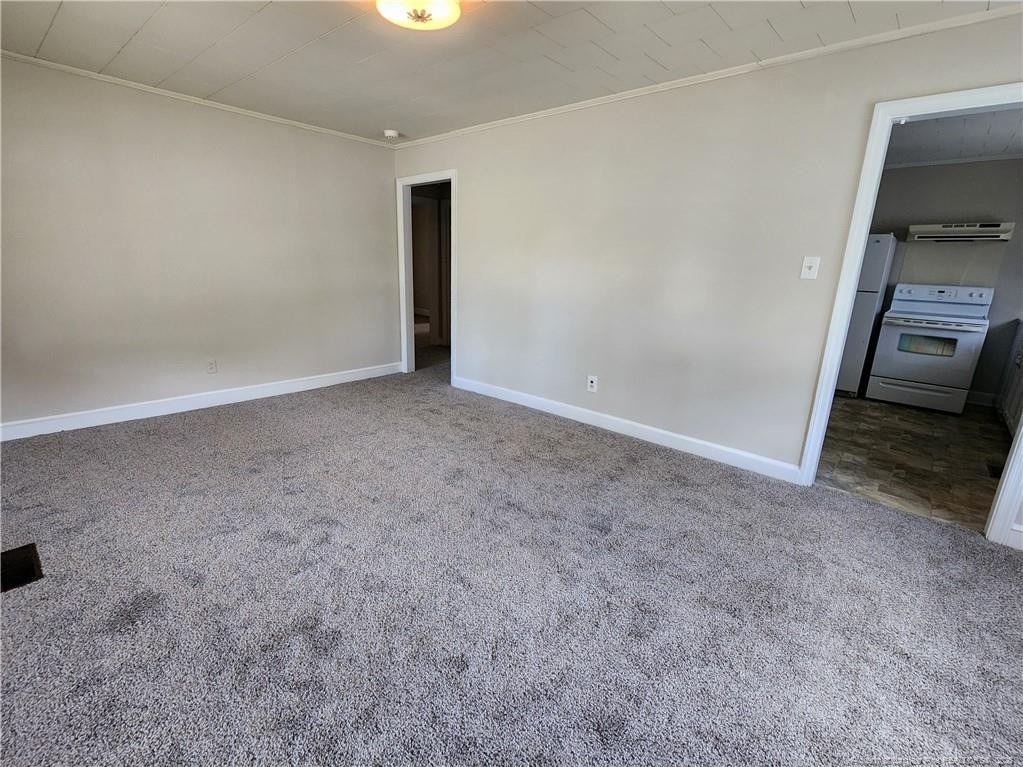400 Roxie Avenue - Photo 8