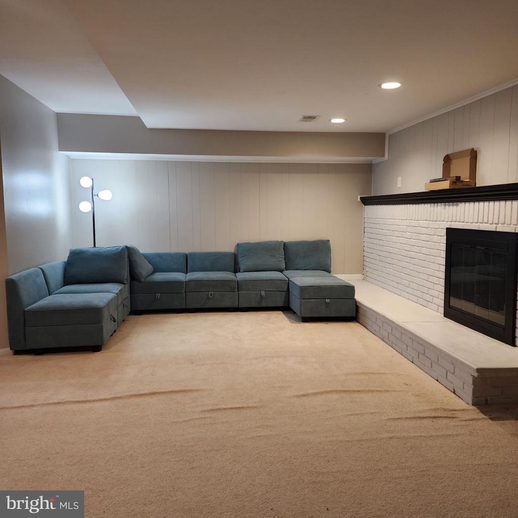 9016 Okeith Court - Photo 7