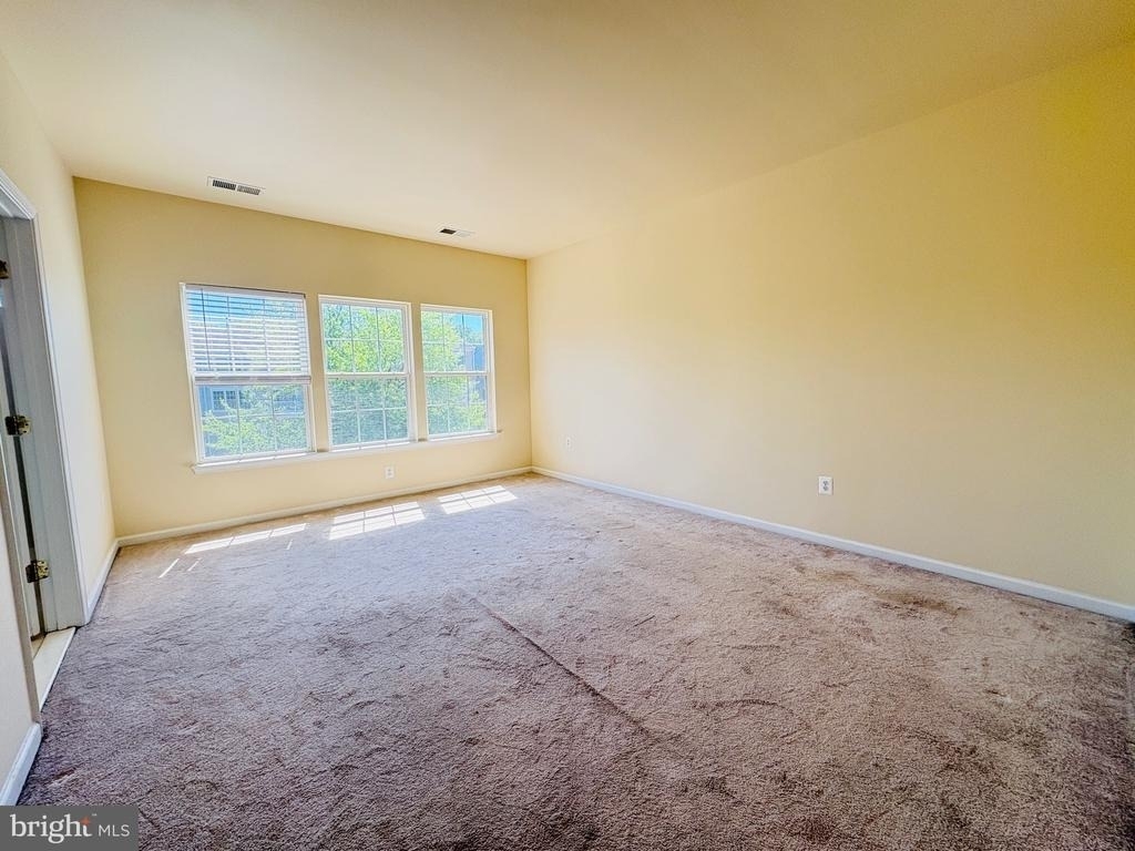 4651 Carisbrooke Lane - Photo 4