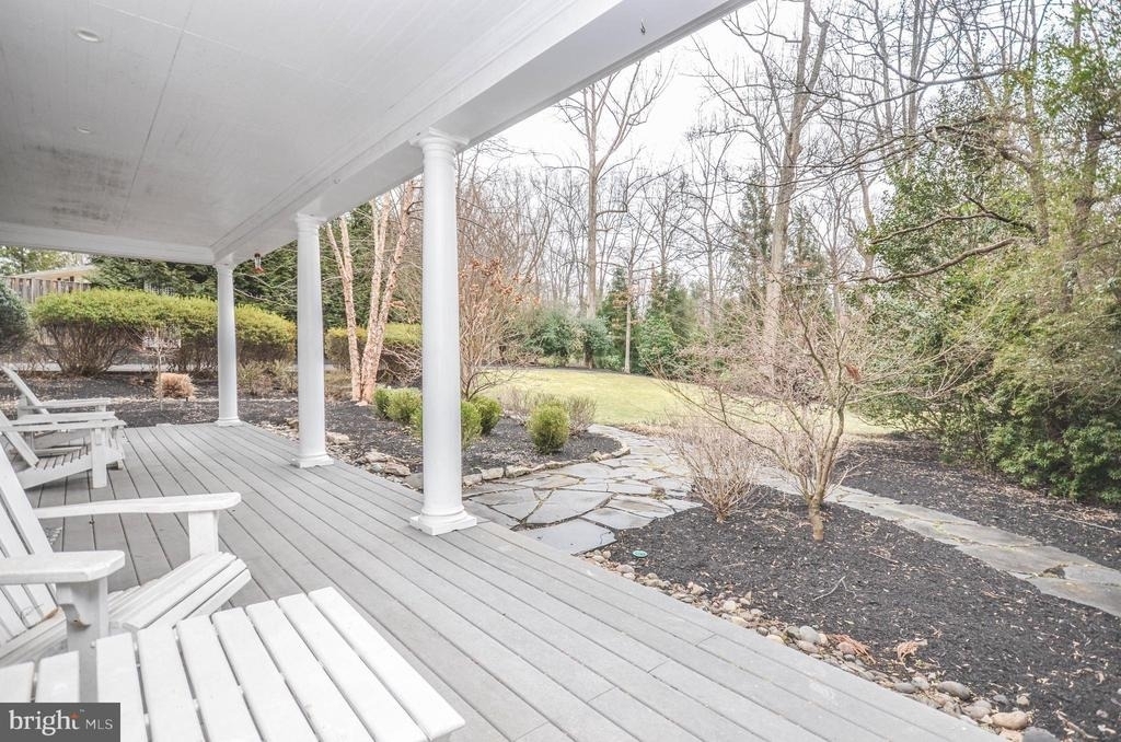 9108 Weant Drive - Photo 3