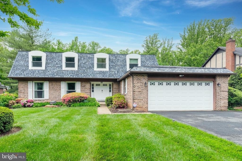 820 Ridge Drive - Photo 0