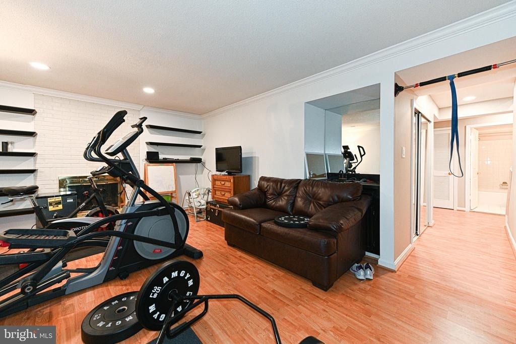 7377 Montcalm Drive - Photo 28