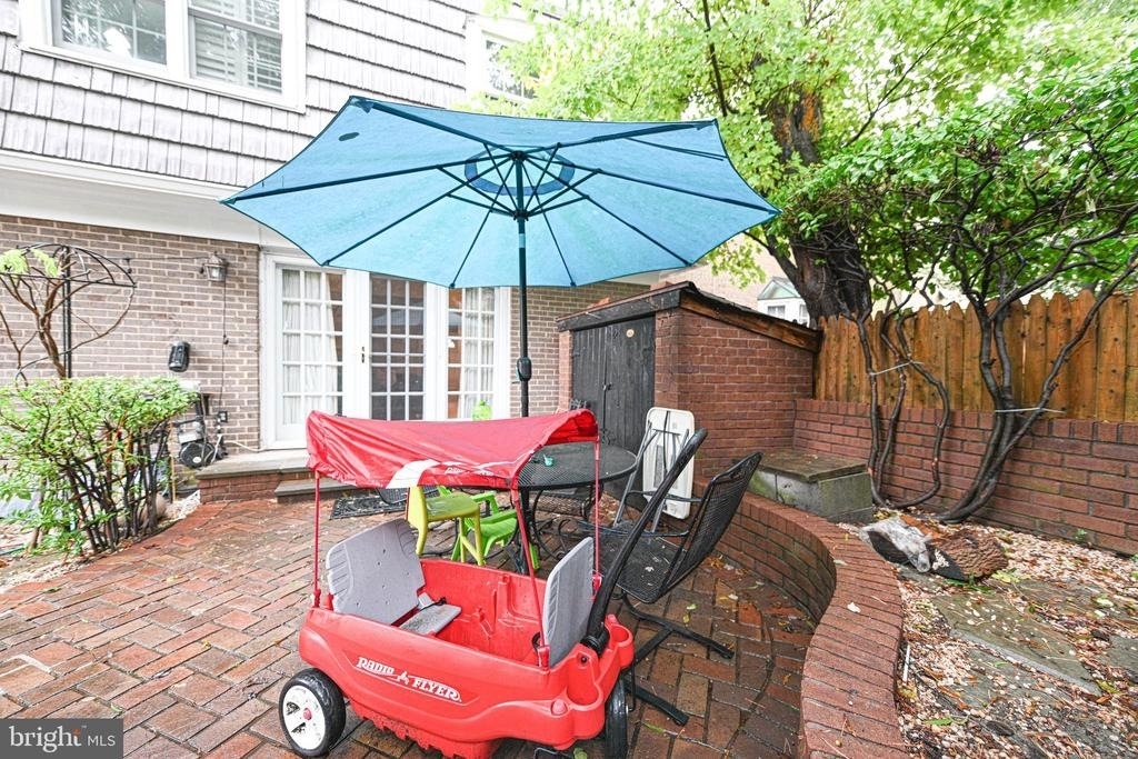 7377 Montcalm Drive - Photo 33