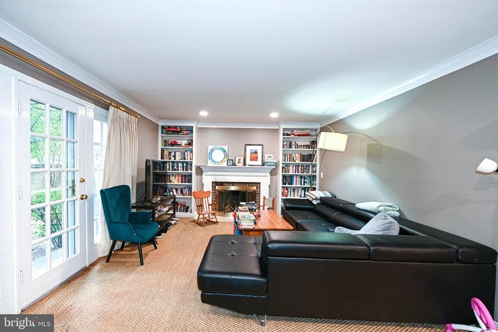 7377 Montcalm Drive - Photo 10
