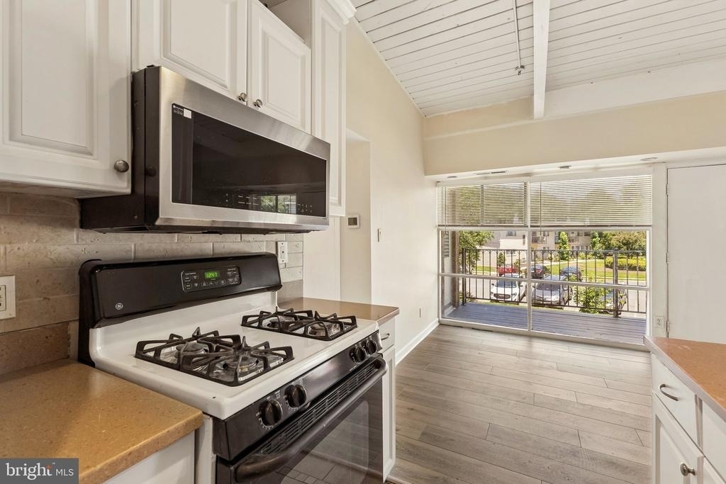 4901 Americana Drive - Photo 6