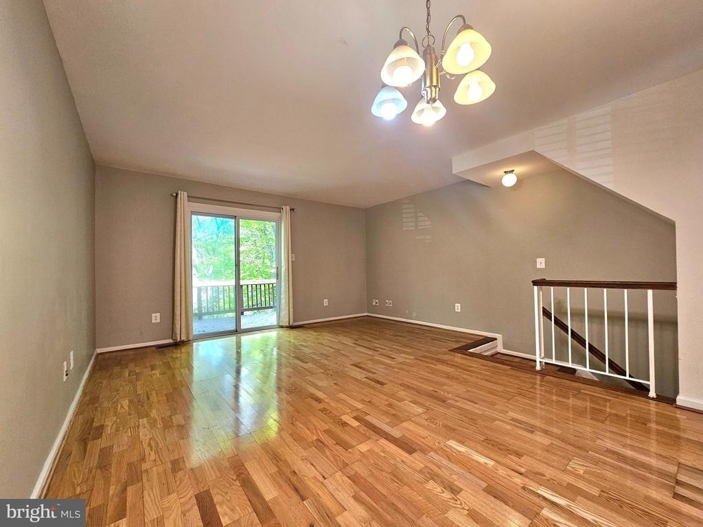 7664 Northern Oaks Court - Photo 8