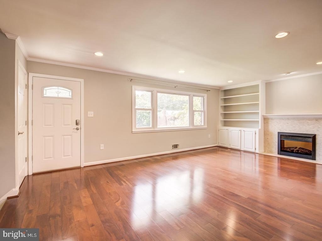 1723 Baldwin Drive - Photo 2