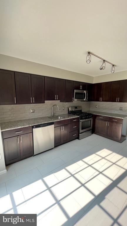 10127 Ebenshire Court - Photo 3