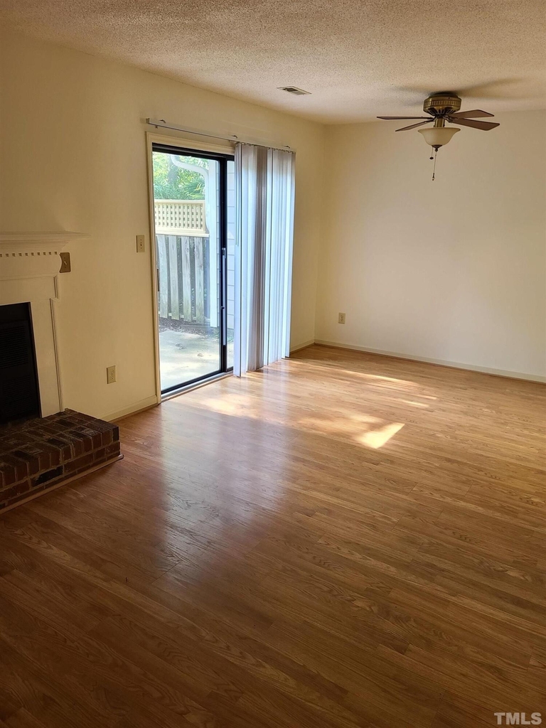 6416 Meadow View Drive - Photo 20